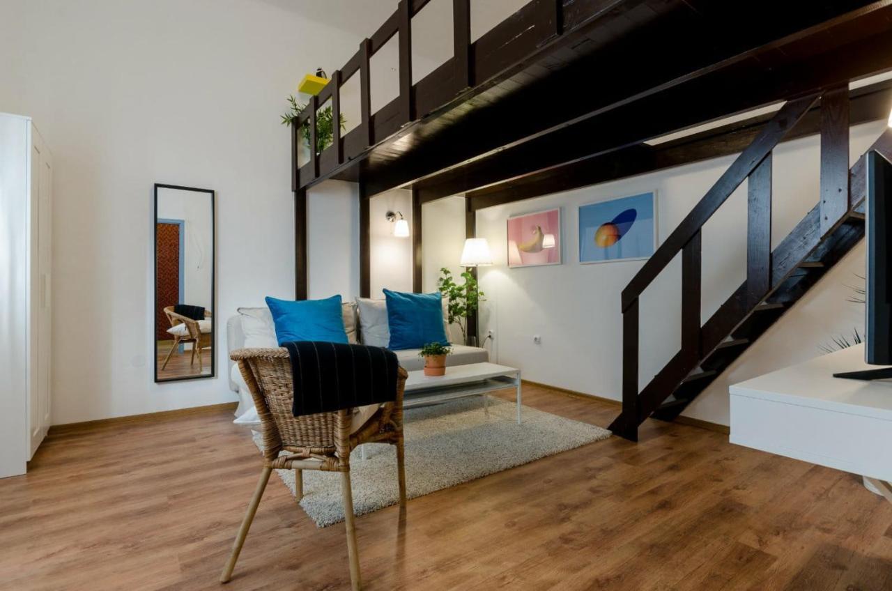 Appartement Quiet Cozy In Party Street E1 Budapest