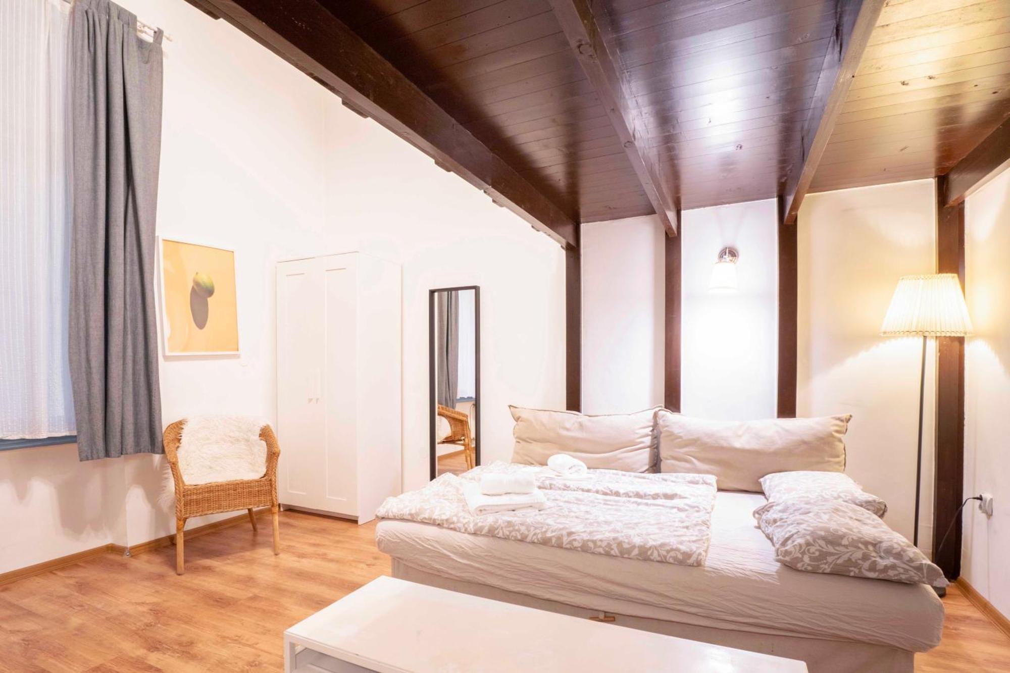 Quiet Cozy In Party Street E1 Appartement