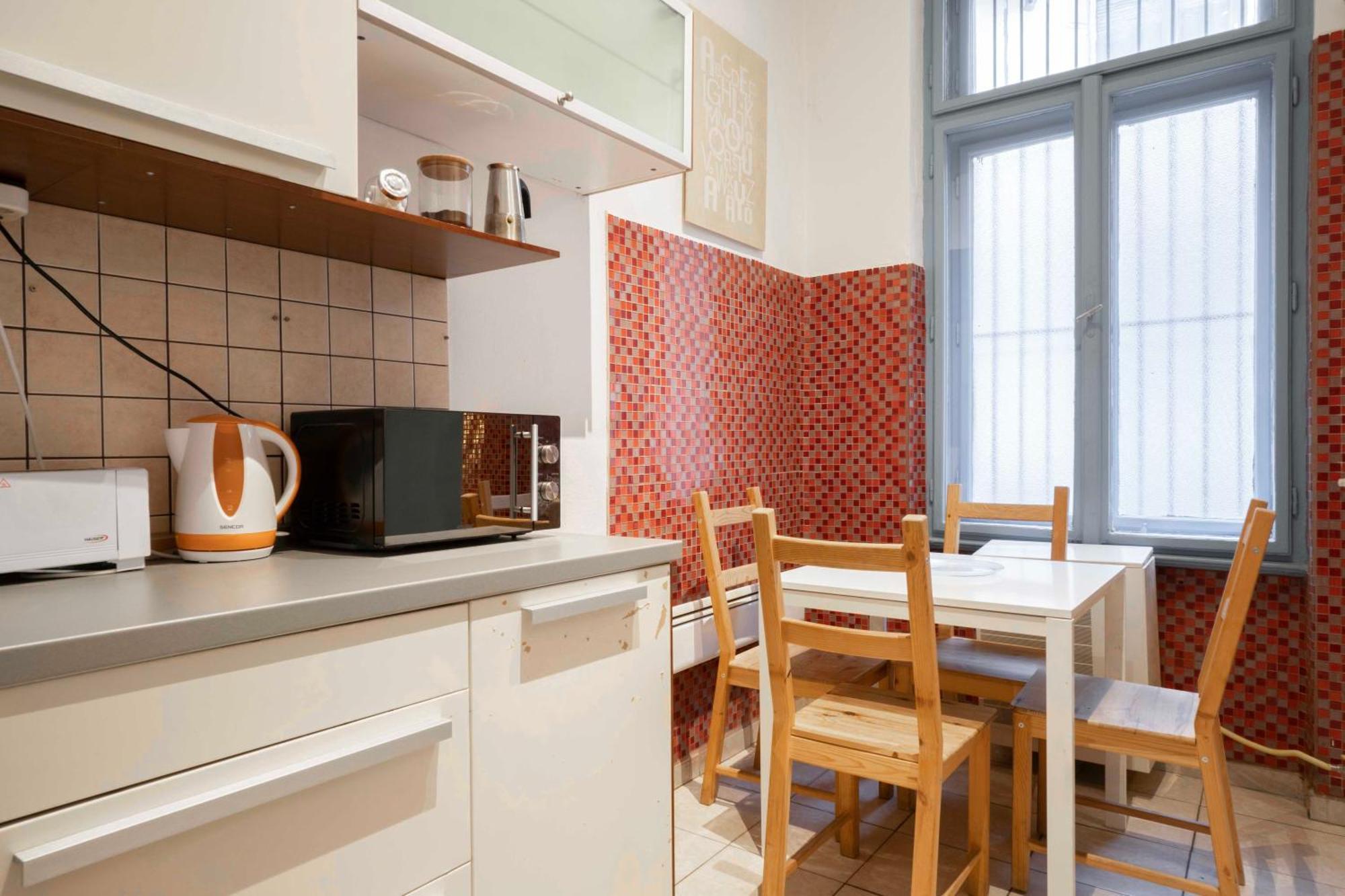 Appartement Quiet Cozy In Party Street E1 Budapest